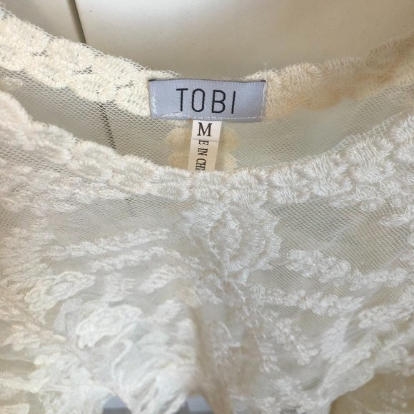 Cream appliqué top - Picture 2 of 4